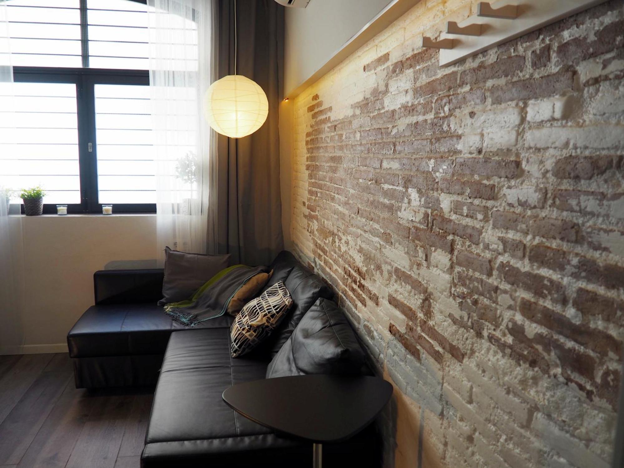 Cozy Apartment In Sants Barcelona Exterior photo